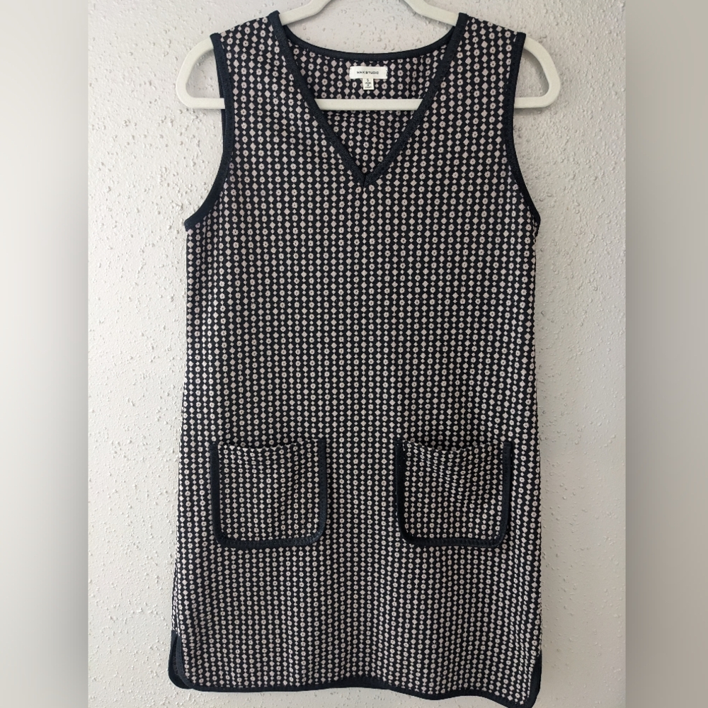 Max Studio Retro Patterned Sheath Dress - Picture 6 of 14